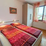 Appartement Mit Meerblick, Klima, Wifi, Parkplatz Baška